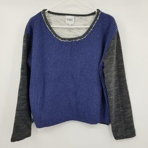 Minnie Blue and Grey Long Sleeved Women's Pullover‎ Sweater Size Large